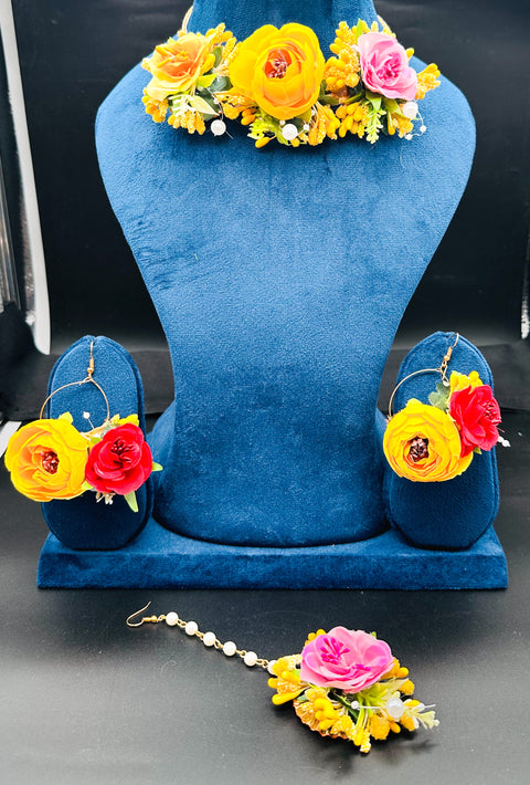 Floral jewellery for Haldi
