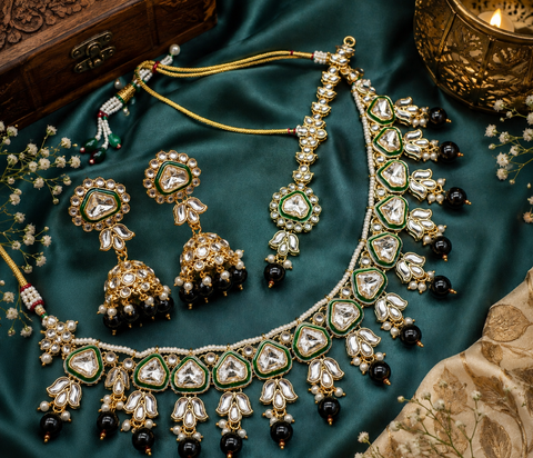 Beautiful bigger Kundan and pearls work classy necklace set with beautiful earrings & Tikka