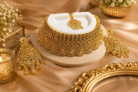 Golden Jerkan Stone Beautiful Necklace Set (slight variation in color and design is possible)