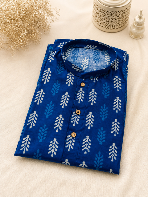 Pure cotton based Men’s Printed kurti (sizes mentioned in inches ,not according to the label on Kurti)size 44 kurti- Length 40 inches and size 46-length 42 inches ) Kurti only. Pants not included.