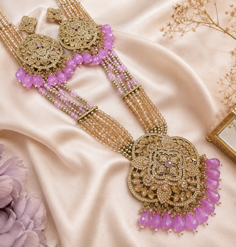 Crystal pearls with fine golden Jerkan stone With Pearls Beaded Necklace Set With Beautiful Earrings (slight variations in color and design is possible)