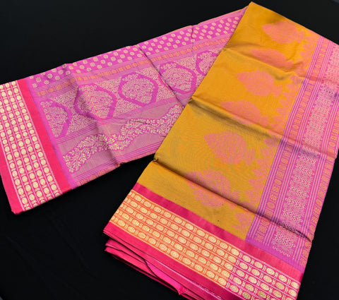 Beautiful Soft Silk Saree With Contrast Zari Border And Contrast Plain Blouse