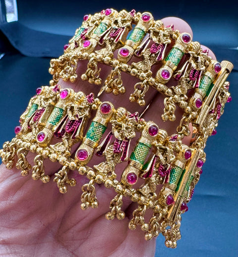 (Video clip attached )Not original Gold )Krishna design Royal look Gold plated original Kundan stone beautiful design Designer Kade (Openable , Screw Designed)pair