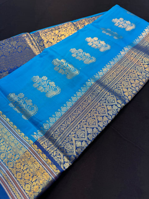 Art Silk Sarees with contrast Pallu and Blouse