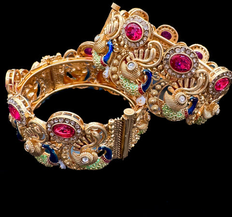 (Not original Gold )peacock design Royal look Gold plated original Kundan stone beautiful design Designer Kade (Openable , Screw Designed)pair