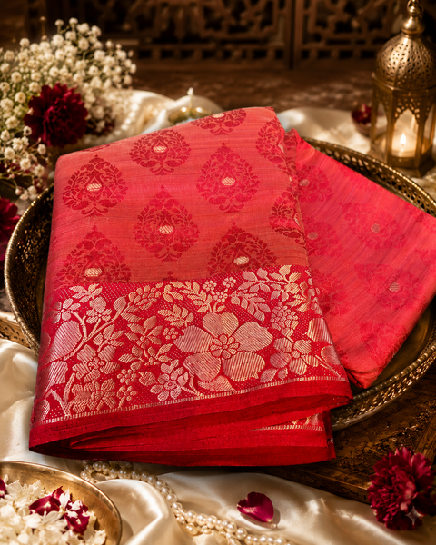 Art silk saree,woven pallu and intricate border.Comes with attached blouse piece (model blouse for reference only)Slight color in color and design may be possible)