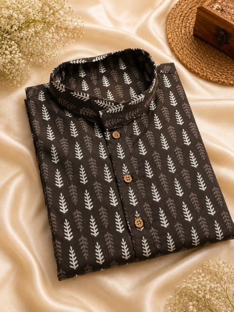 Pure cotton based Men’s Printed kurti (sizes mentioned in inches ,not according to the label on Kurti)size 44 kurti- Length 40 inches and size 46-length 42 inches ) Kurti only. Pants not included.