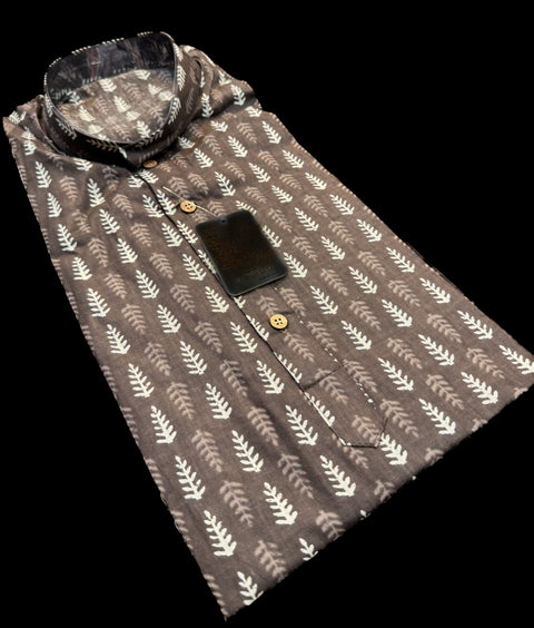 Pure cotton based Men’s Printed kurti (sizes mentioned in inches ,not according to the label on Kurti)size 42 kurti- Length 38inches )