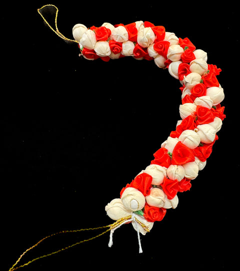 Red and White Gajra