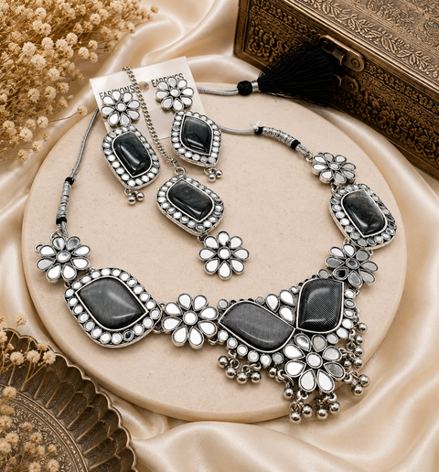Beautiful Oxidised Necklace with Earrings