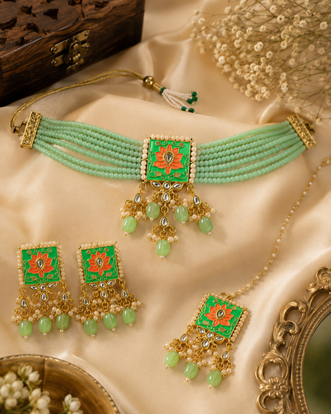 Pearls & meenkari work beautiful choker set with kundan stones(slight variation in color and design is possible)