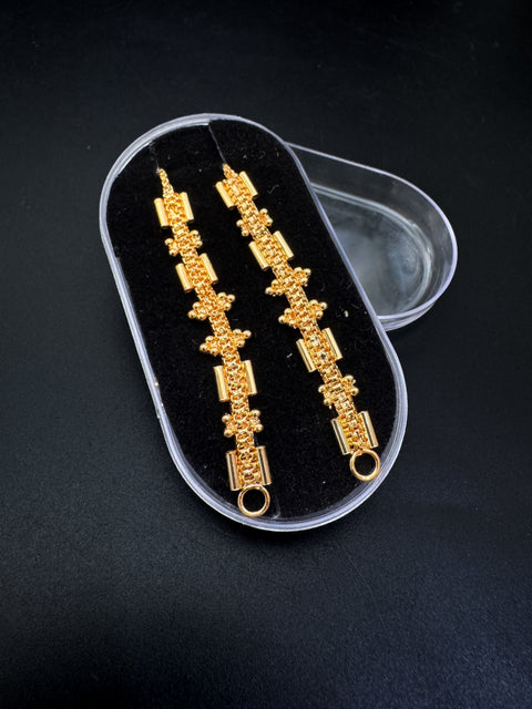 Gold look beautiful earring support Sahare (not original Gold )