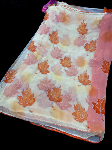 Beautiful handwork design on contrast leaf border on soft Georgette Saree with contrast blouse