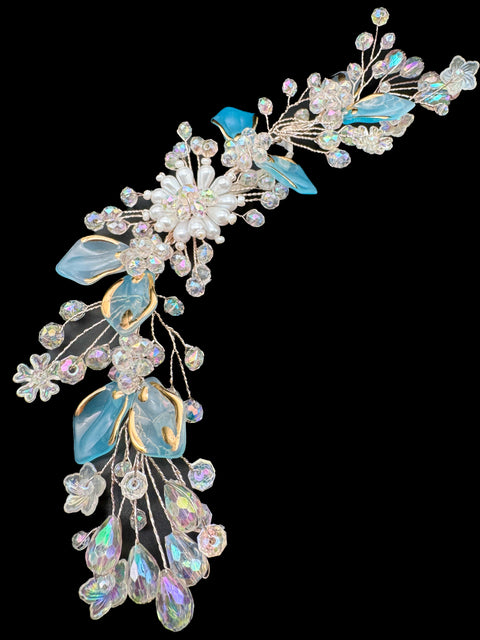 Very shiny and sparkly crystals with pearls hair accessories for styling hair (perfect for curls or hair bun style) easy to use