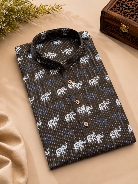 Pure cotton based Men’s Printed kurti (sizes mentioned in inches ,not according to the label on Kurti)size 44 kurti- Length 40 inches and size 46-length 42 inches ) Kurti only. Pants not included.