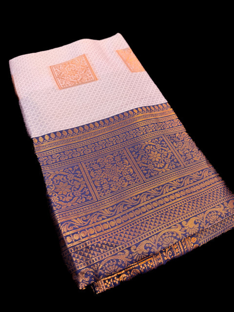 Soft Silk Saree with contrast beautiful pallu and blouse