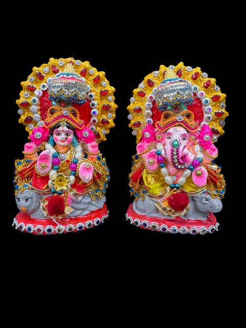 Beautiful Lakshmi Ji & Ganesh Ji Statue (Murti) slight variation in color and design is possible (13-16cm height appx)