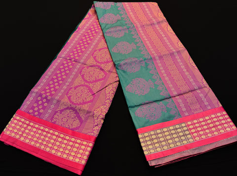 Beautiful Soft Silk Saree With Contrast Zari Border And Contrast Plain Blouse