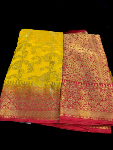 Beautiful Soft art Silk Saree With Contrast Zari Border And Contrast Plain Blouse