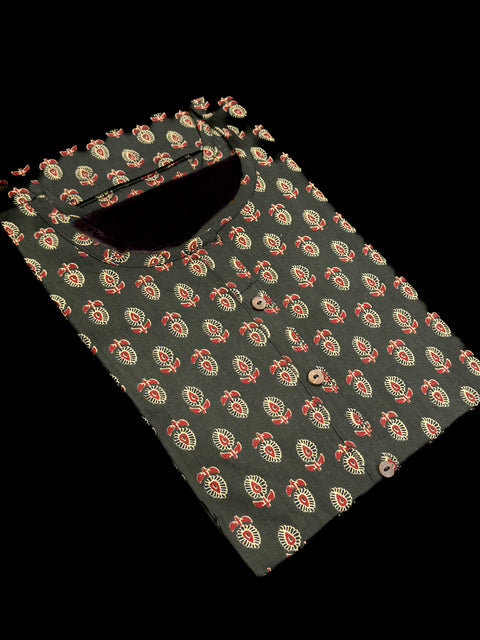 Pure Cotton based Printed short Kurti for girls /Ladies (Size 38 - length 28 inches, Size 42 ,46, 48 length -31 inches)sleeves 17 inch