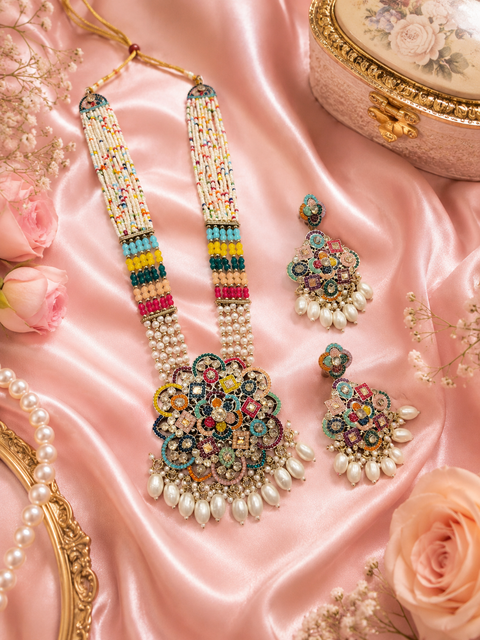 Crystal pearls with fine golden Jerkan stone With Pearls Beaded Necklace Set With Beautiful Earrings(slight variation on color & design is possible)