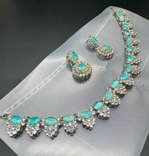 Jerkan stone work beautiful necklace with earrings