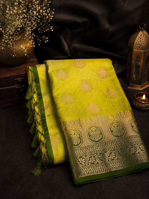 Art silk beautiful design Saree with contrast Pallu and Blouse , blouse piece is attached to Saree(slight variation in color and design is possible)