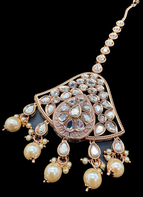 (video clip attached)Lite Golden base Original Kundan Polki stones with Meenkari & Pearls work Bridal necklace with beautiful Jhumka, tikka , 2 Rings NOTE:- original Kundan Polki stones not fake plastic stones)