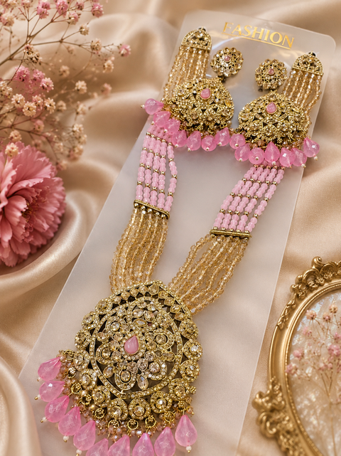 Crystal pearls with fine golden Jerkan stone With Pearls Beaded Necklace Set With Beautiful Earrings (slight variations in color and design is possible)