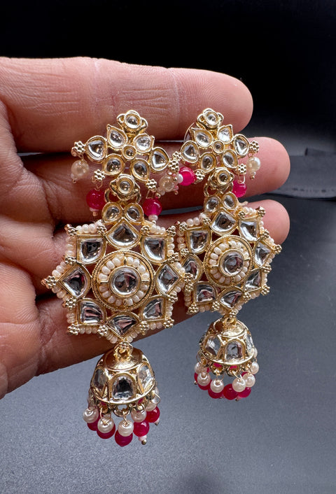 Beautiful Kundan & Pearls work jhumka (very lite weight)