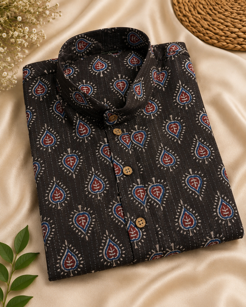 Pure cotton based Men’s Printed kurti (sizes mentioned in inches ,not according to the label on Kurti)size 44 kurti- Length 40 inches and size 46-length 42 inches ) Kurti only. Pants not included.