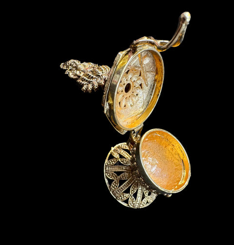 Lakshmi Ji Murti Imitation Sindoor Daani (Heavy metal good quality