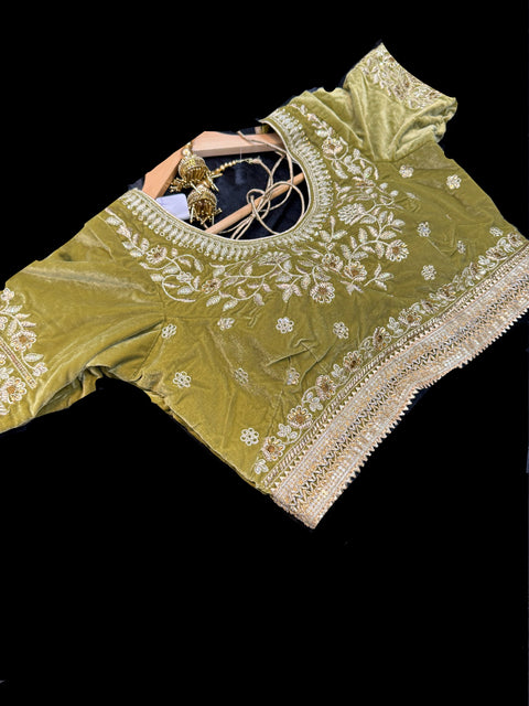 (Video clip attached) Size 40(altered upto 44)Olive colour velvet based heavy flared embroidery & stone work bridal Lehnga with heavy work Mint dupatta