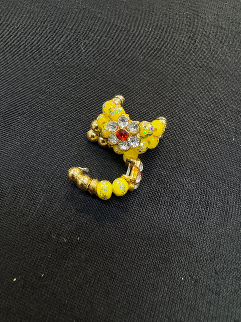 Pair of Elegant adjustable Laddu Gopal bangles, designed to fit all idol sizes comfortably while adding a divine charm. ✨Lightweight and beautifully crafted, perfect for enhancing your Bal Gopal ji’s graceful look