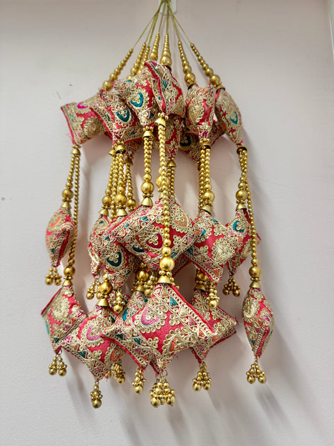Bigger size cushioned lehnga latkans tessels (pair)