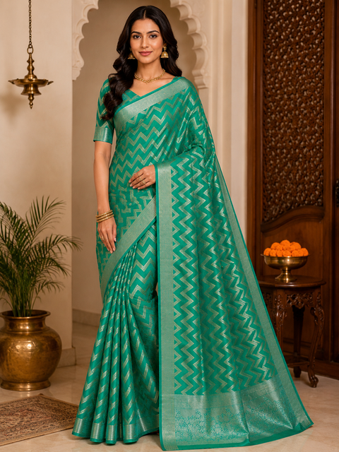 Beautiful Soft Silk Saree With Beautiful Zari Pallu,blouse piece is attached to Saree (slight variation in color and design is possible)
