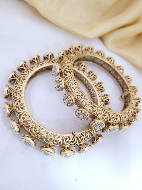(Not original gold )Gold plated beautiful design Designer Kade (Openable , Screw Designed)pair
