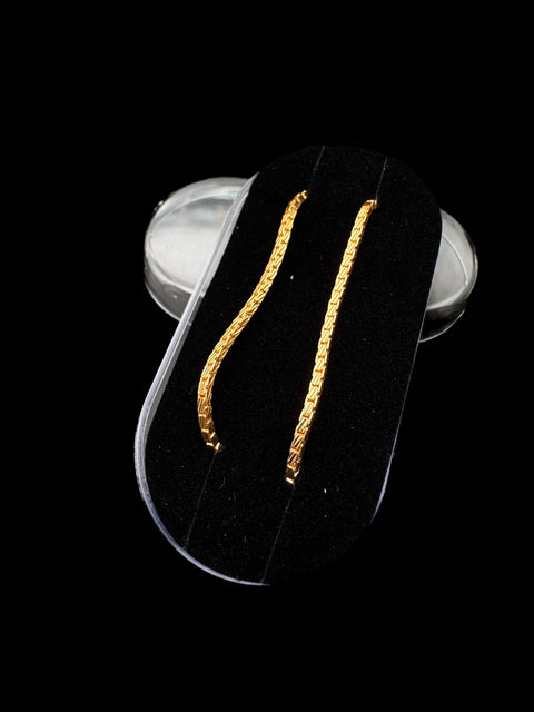 Gold look beautiful earring support Sahare (not original Gold )