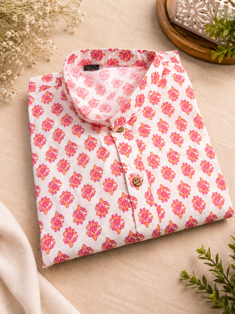 Pure cotton based Men’s Printed kurti (sizes mentioned in inches ,not according to the label on Kurti)size 44 kurti- Length 40 inches and size 46-length 42 inches ) Kurti only. Pants not included.