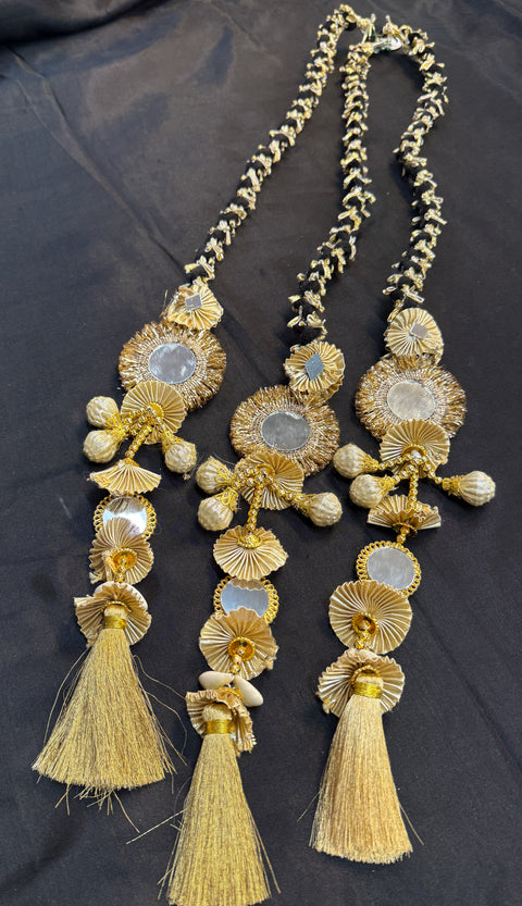 Kaudi Heavy Design Punjabi Paranda with Jhumka for Women & Girls/Hair Extension/Braid Tassles/Patiala Shahi Parandi/Hangings black and Design Golden