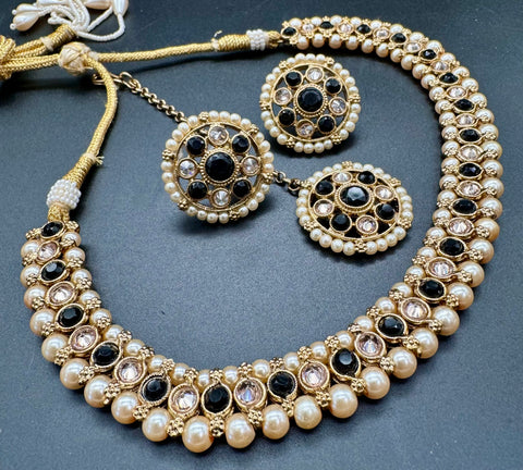 Kundan And Pearls Work Beautiful Necklace Set With Jhumka & Tikka