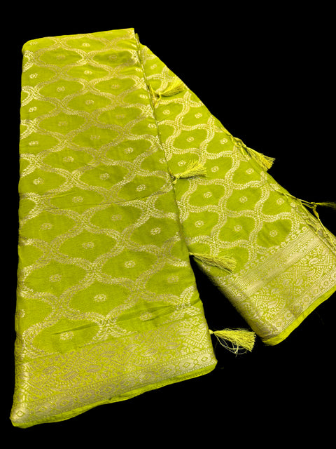 Pure chiffon based Beautiful zari work Banarasi look Saree