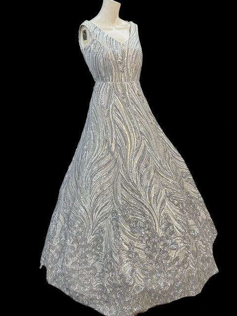 (Video clip attached)Netting Based Beautiful sequined Work Designer Party Gown