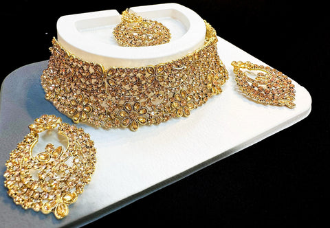 Golden Jerkan Stone Beautiful Necklace Set
