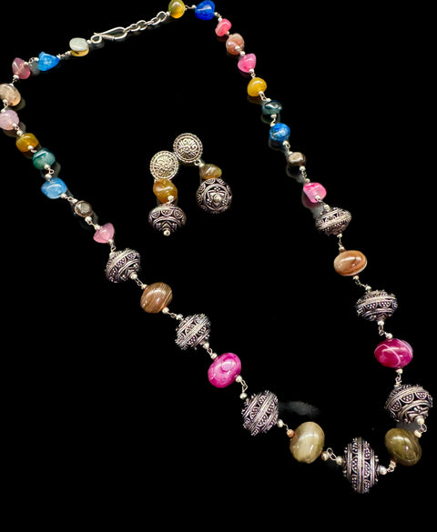 The unique colorful gems with beaded stones design Beautiful work oxidised Necklace with earrings