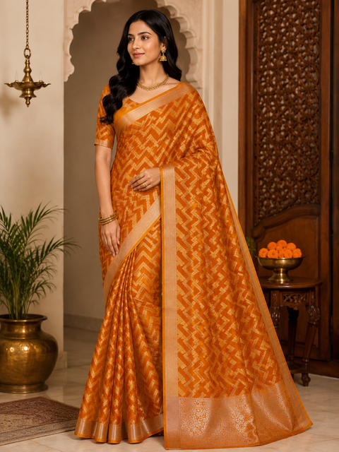 Beautiful Soft Silk Saree With Beautiful Zari Pallu,blouse piece is attached to Saree (slight variation in color and design is possible)
