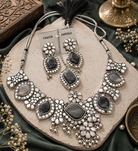 Beautiful Oxidised Necklace with Earrings