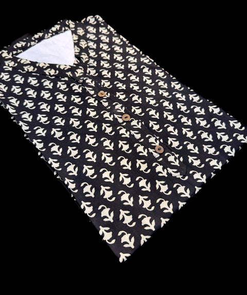 Pure Cotton based Printed short Kurti for girls /Ladies (Size 38 - length 28 inches, Size 42 ,46, 48 length -31 inches)sleeves 17 inch