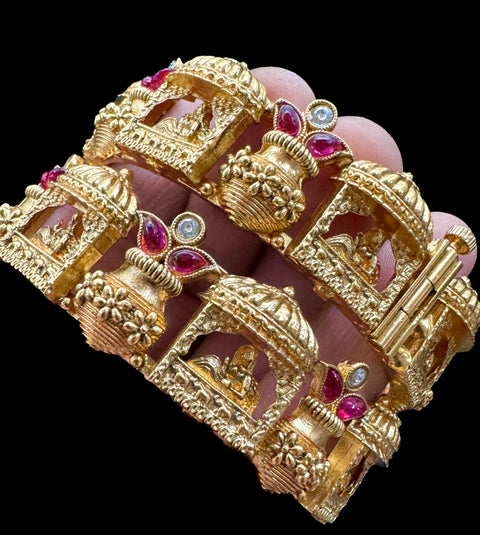 (Not original Gold )polki stone design Gold plated original Kundan stone beautiful design Designer Kade (Openable , Screw Designed)pair