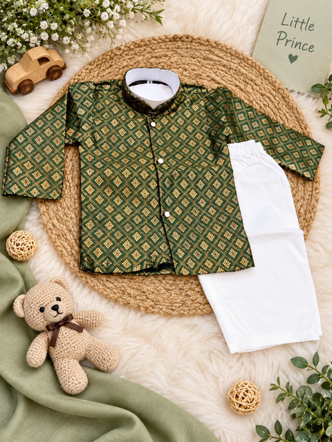 Adorable Brocade Silk Newborn Kurta Pajama Set with soft inner lining, easy front-open kurta and matching elasticated pajama for comfortable wear.Kurta L 35 cm,Chest 25 cm,Sleeve 24 cm,Pajama L 33 cm. Slight variation in colour & design may occur